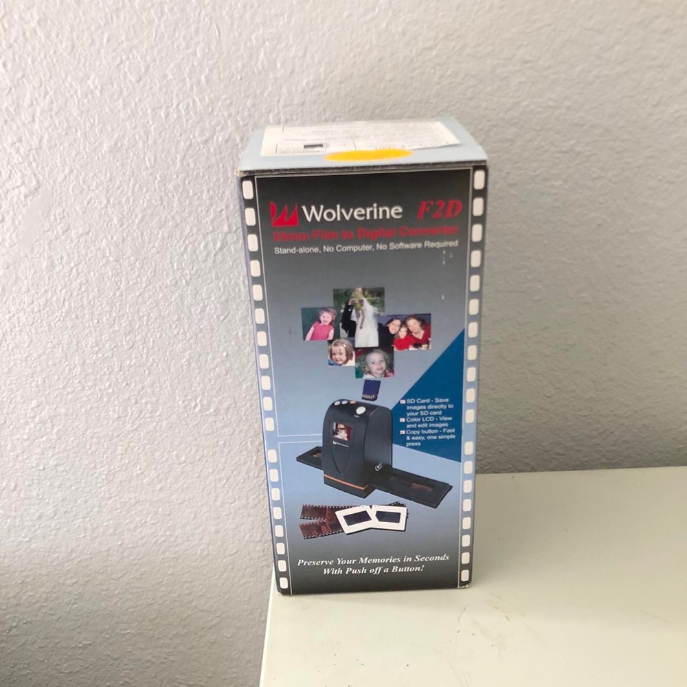 Wolverine F2D 35mm Film to Digital Converter Stand Alone No Computer Required